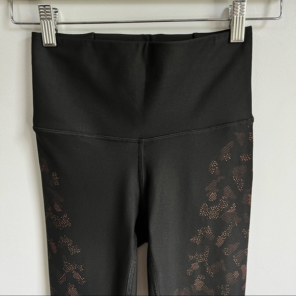 Lululemon Mapped out Camo leggings in black/ burnt orange G77 - Picture 9 of 10